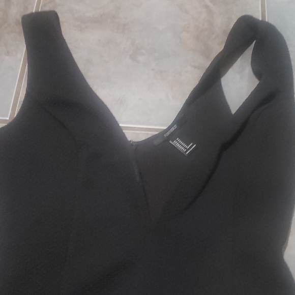 medium foverever 21 dress - Picture 3 of 6